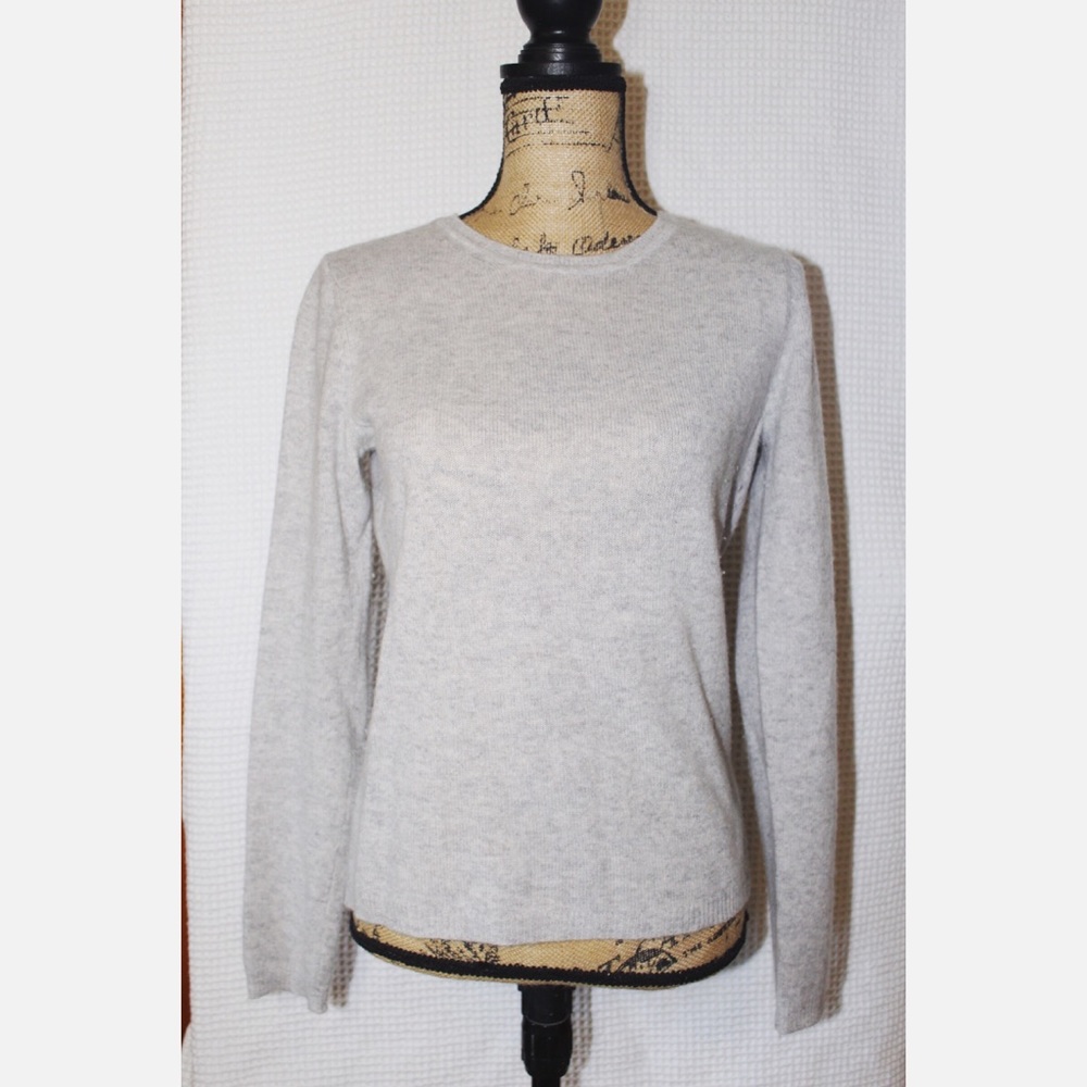 Tahari CASHMERE cozy sweater